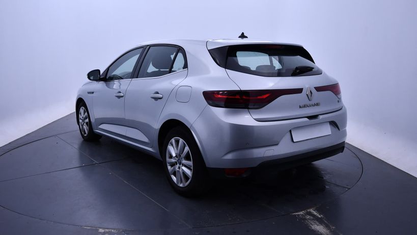 RENAULT MEGANE IV BERLINE 2021 - Photo n°4