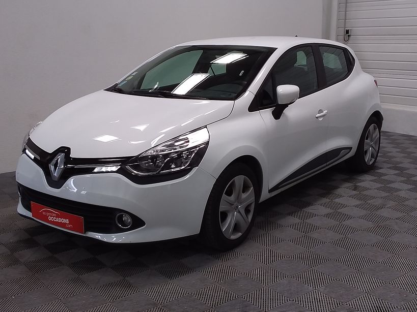RENAULT CLIO IV 2015 - Photo n°1