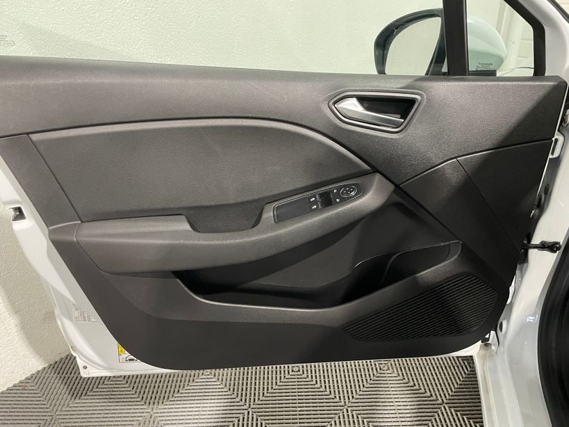 RENAULT CLIO V 2021 - Photo n°35