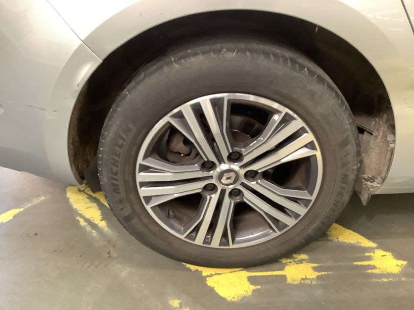 RENAULT MEGANE IV ESTATE 2021 - Photo n°7