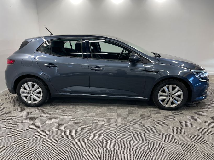 RENAULT MEGANE IV BERLINE 2022 - Photo n°5