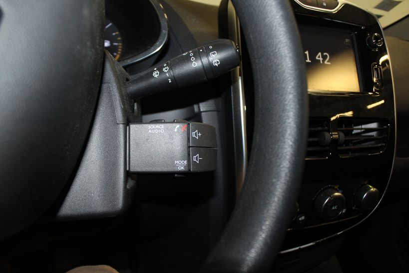 RENAULT CLIO IV SOCIETE 2015 - Photo n°24