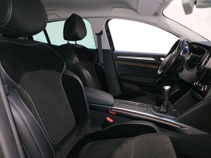 RENAULT MEGANE IV BERLINE 2019 - Photo n°11