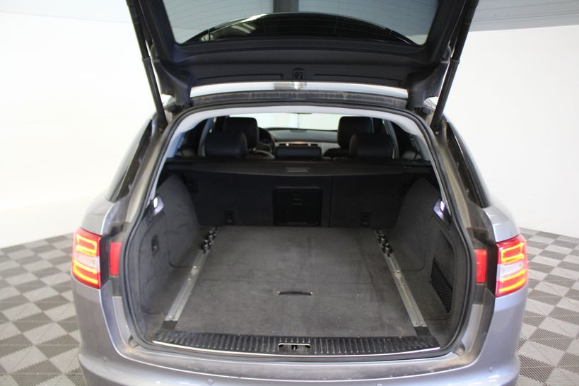 JAGUAR XF SPORTBRAKE 2013 - Photo n°9
