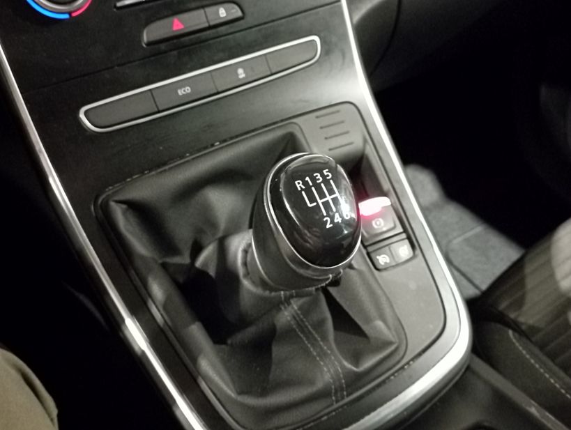 RENAULT SCENIC IV BUSINESS 2019 - Photo n°24