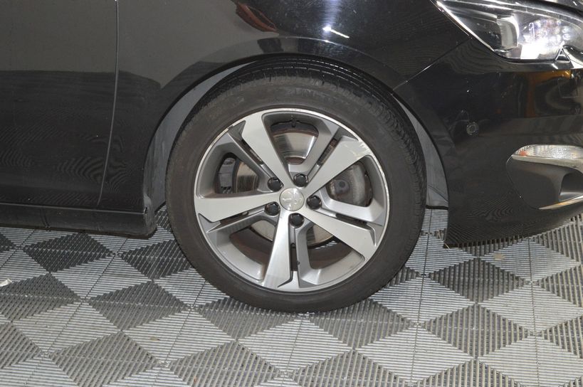 PEUGEOT 308 SW 2015 - Photo n°1