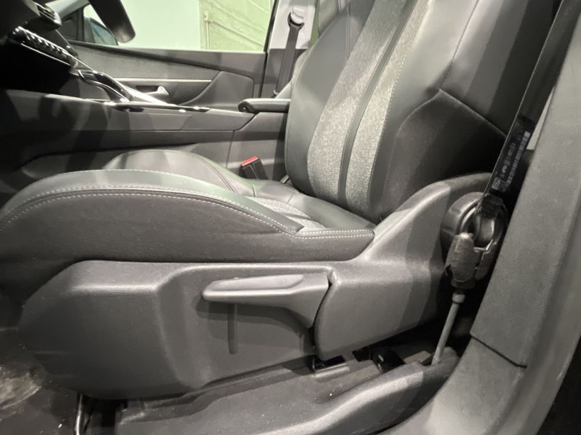 PEUGEOT 5008 BUSINESS 2019 - Photo n°39