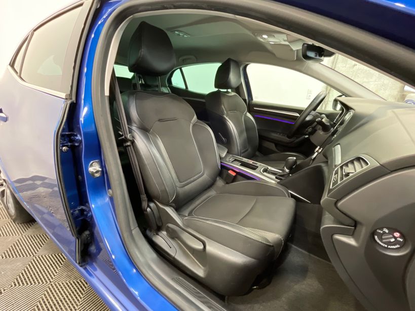 RENAULT MEGANE IV BERLINE 2022 - Photo n°43