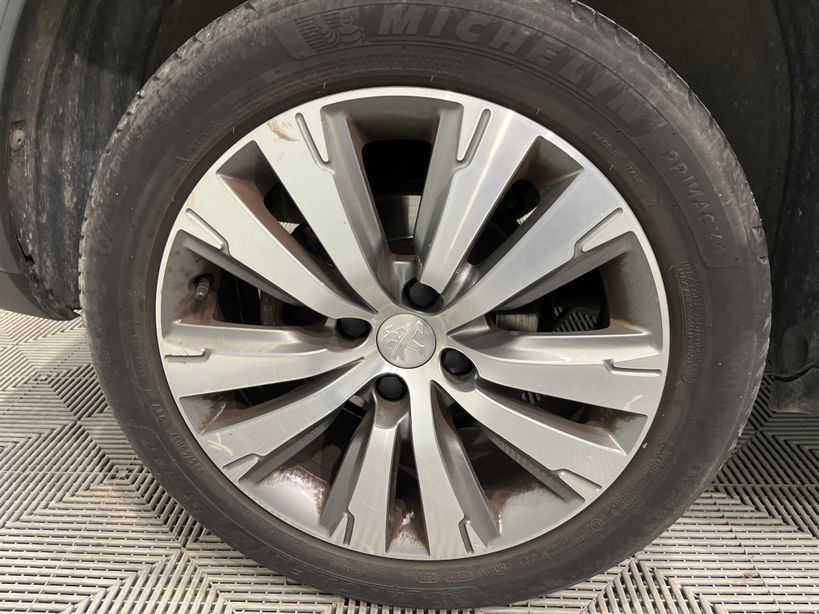 PEUGEOT 3008 2015 - Photo n°2