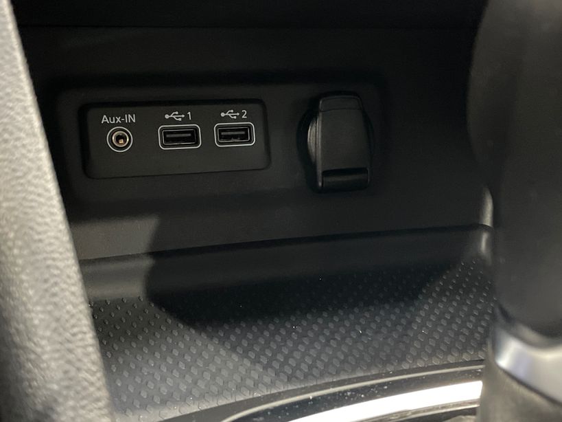 RENAULT MEGANE IV ESTATE 2021 - Photo n°18