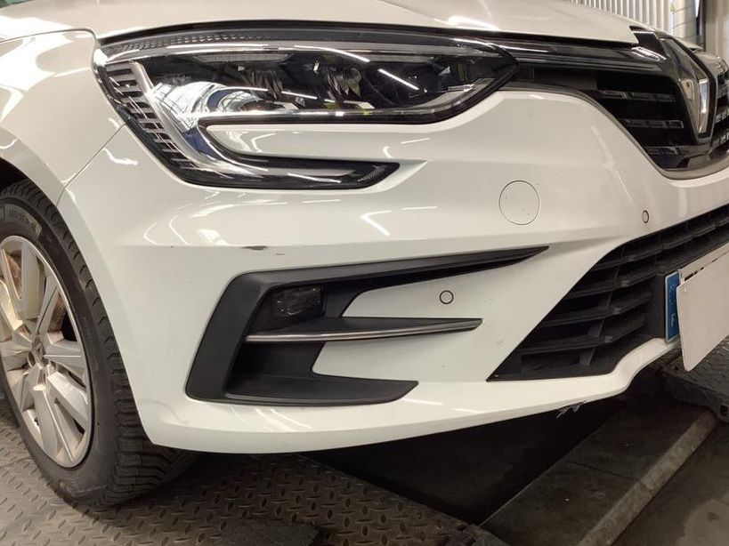 RENAULT MEGANE IV BERLINE 2021 - Photo n°6