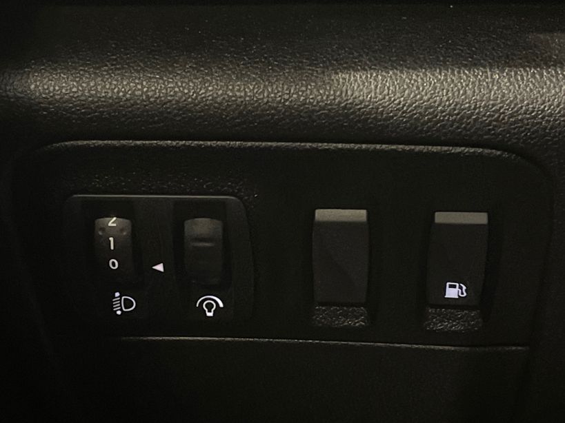 RENAULT MEGANE IV BERLINE 2023 - Photo n°36