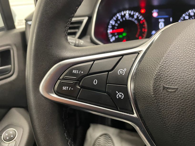 RENAULT CLIO V 2021 - Photo n°18