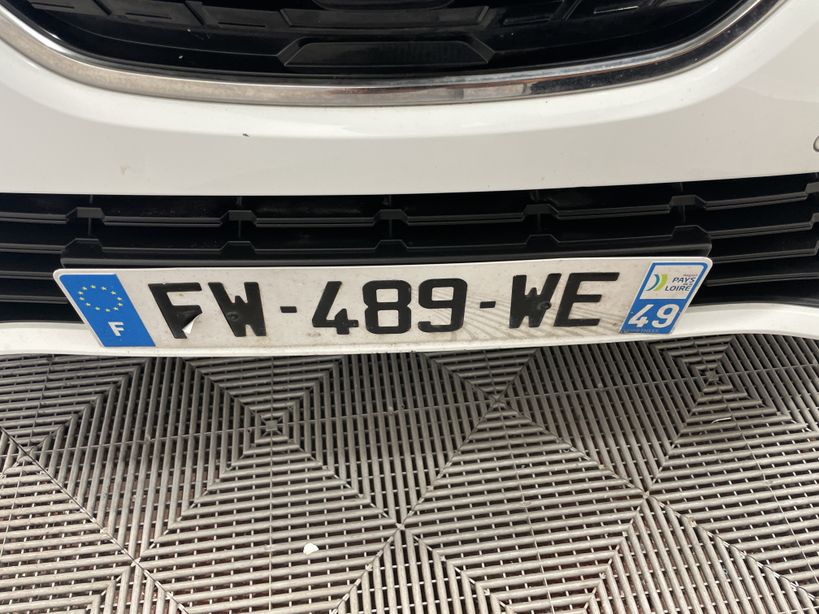 RENAULT MEGANE IV BERLINE 2021 - Photo n°4