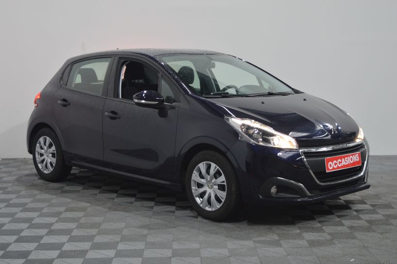 PEUGEOT 208 2018 - Photo n°2
