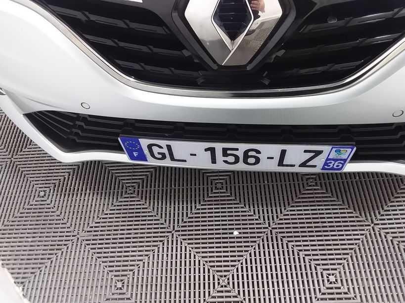 RENAULT MEGANE IV BERLINE 2023 - Photo n°3