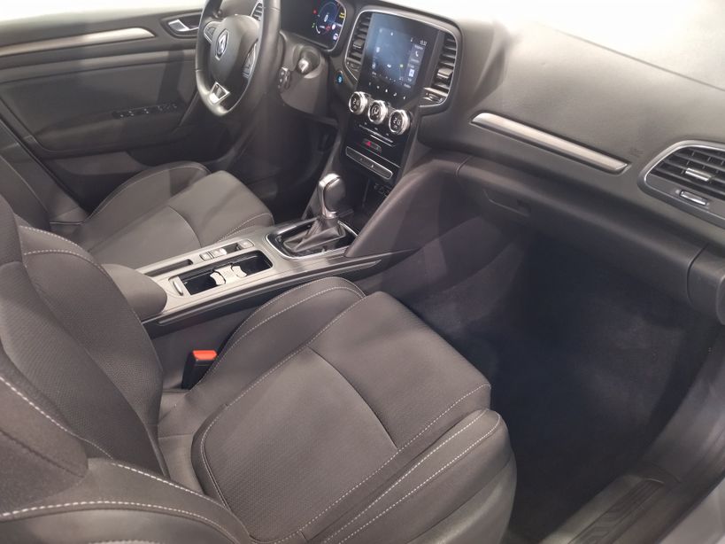 RENAULT MEGANE IV BERLINE 2021 - Photo n°7
