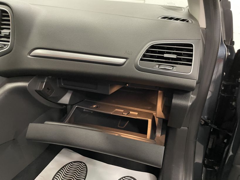 RENAULT MEGANE IV ESTATE 2021 - Photo n°29