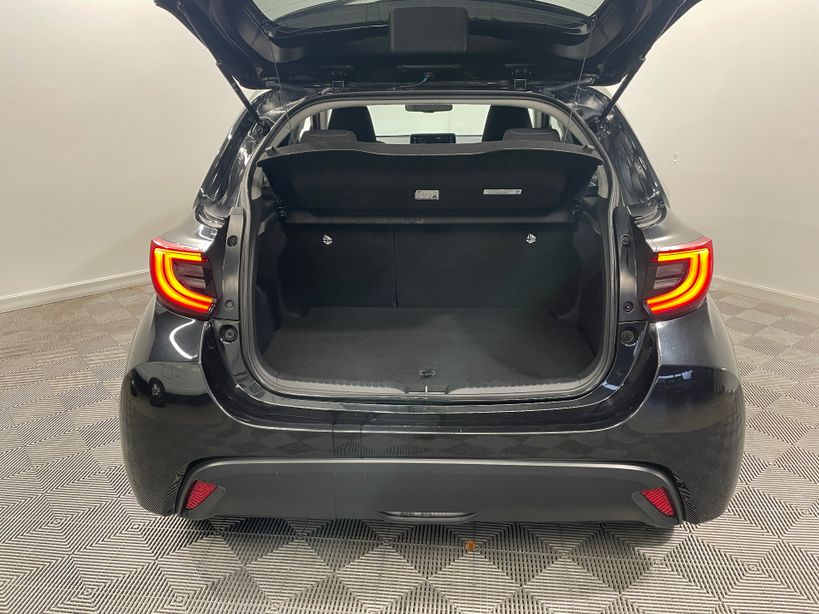 TOYOTA YARIS HYBRIDE MY21 2022 - Photo n°9