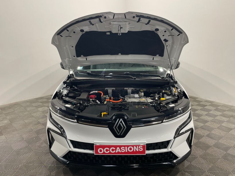RENAULT MEGANE E TECH 2022 - Photo n°9