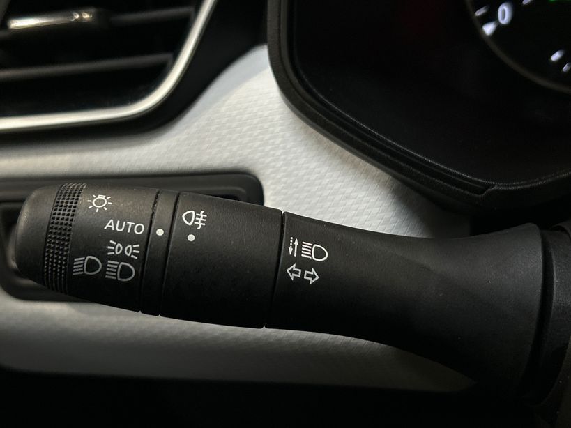 RENAULT CLIO V 2023 - Photo n°25