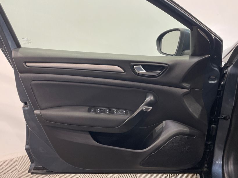 RENAULT MEGANE IV ESTATE 2021 - Photo n°34
