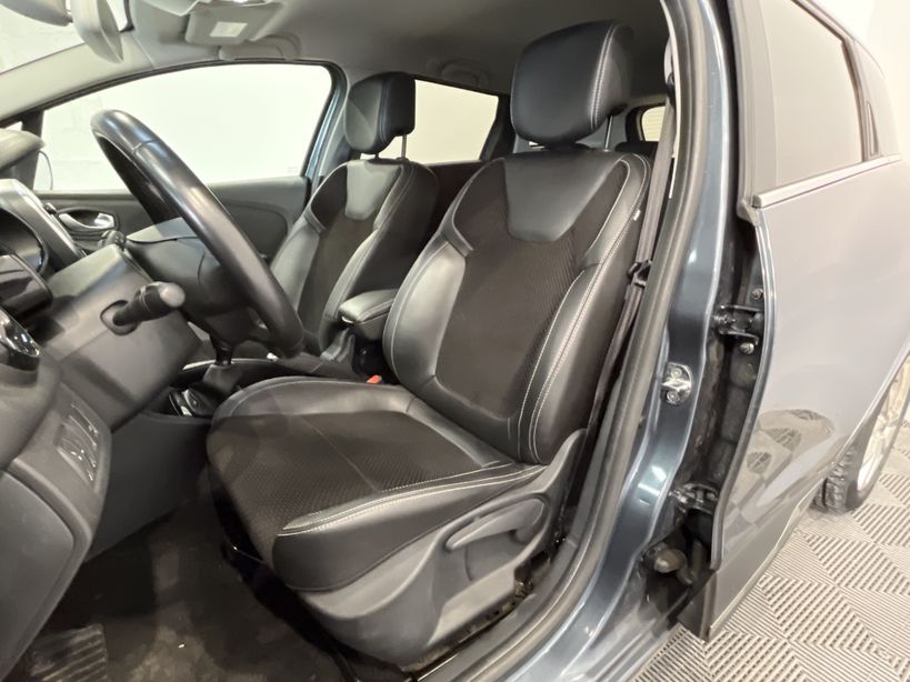 RENAULT CLIO IV ESTATE 2018 - Photo n°9