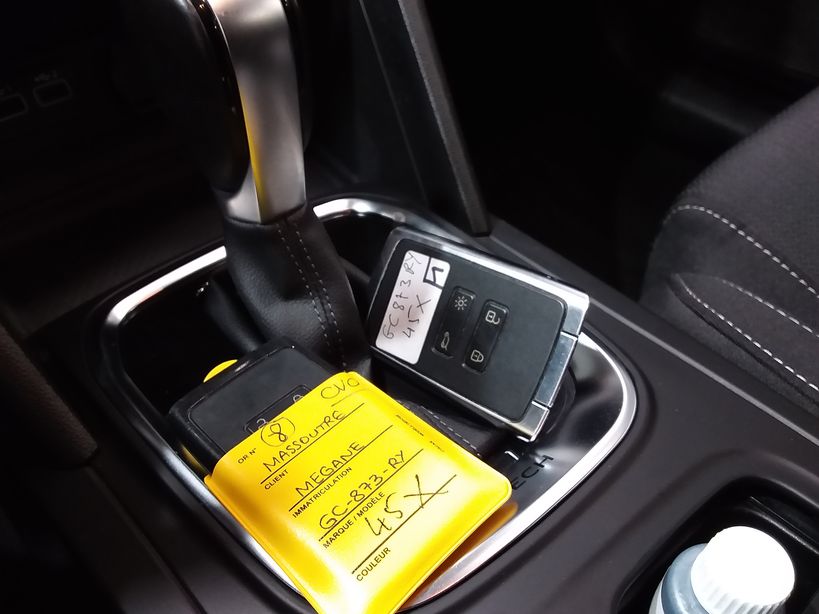 RENAULT MEGANE IV ESTATE 2021 - Photo n°1