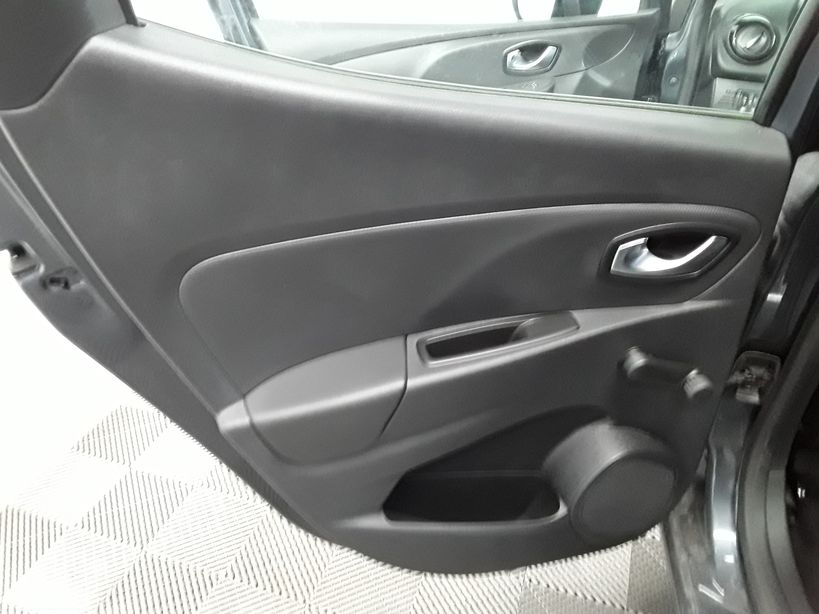 RENAULT CLIO IV BUSINESS 2017 - Photo n°11