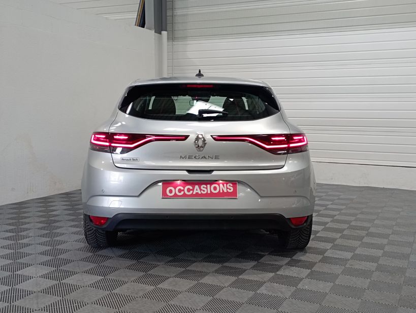 RENAULT MEGANE IV BERLINE 2021 - Photo n°6