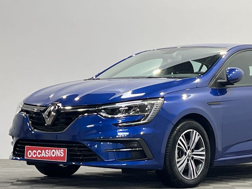 RENAULT MEGANE IV BERLINE 2023 - Photo n°45