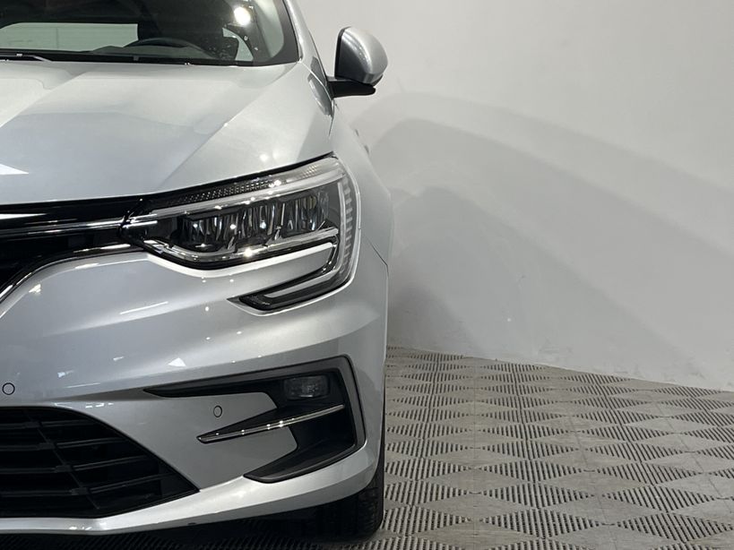 RENAULT MEGANE IV BERLINE 2021 - Photo n°7