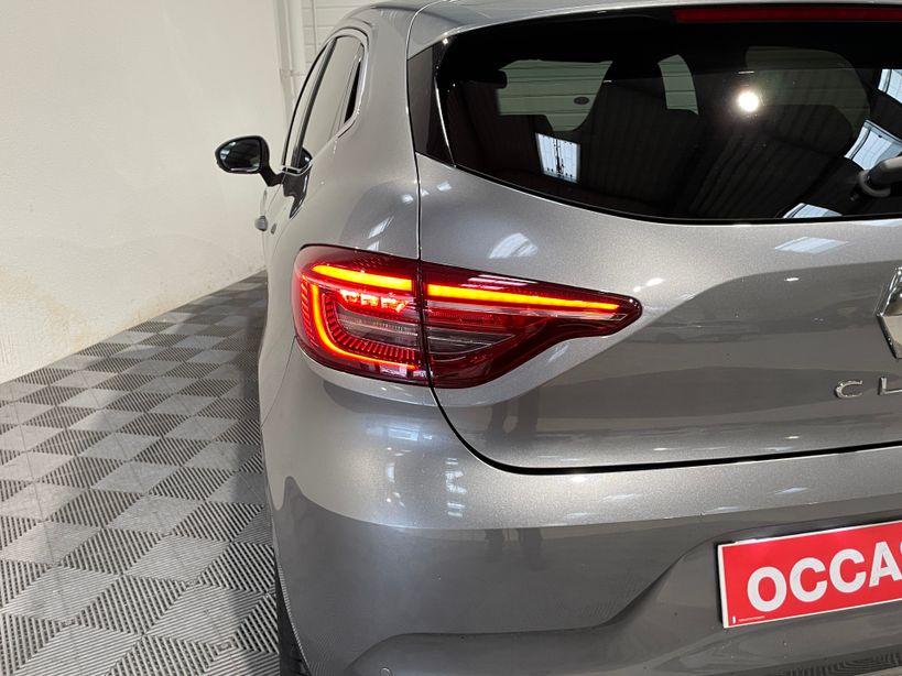 RENAULT CLIO V 2023 - Photo n°8