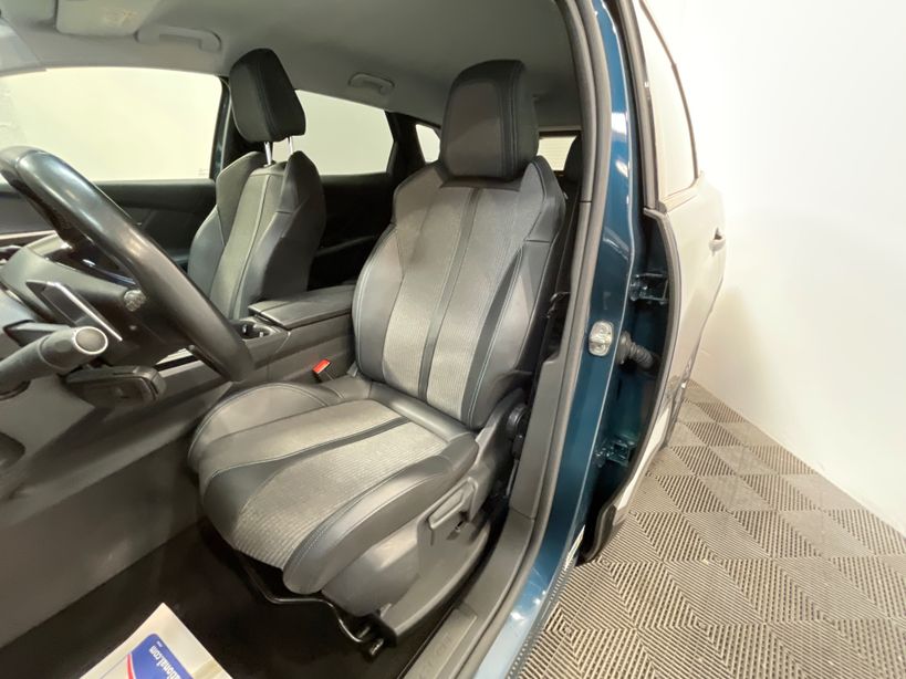 PEUGEOT 3008 2022 - Photo n°9