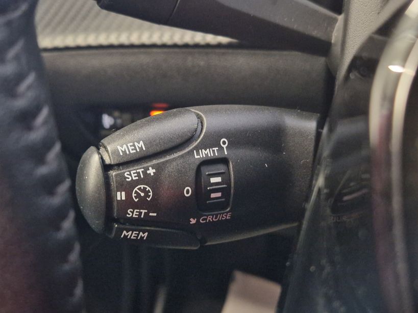 PEUGEOT 2008 2023 - Photo n°24