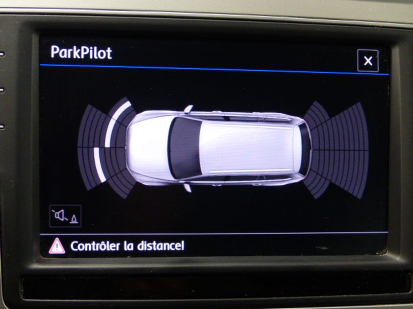 VOLKSWAGEN PASSAT SW 2018 - Photo n°10