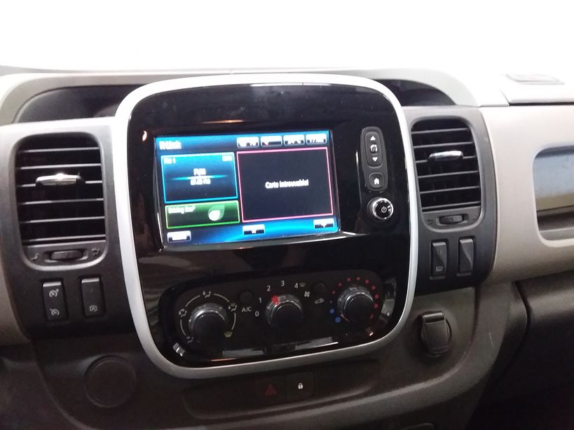 RENAULT TRAFIC FOURGON 2019 - Photo n°19
