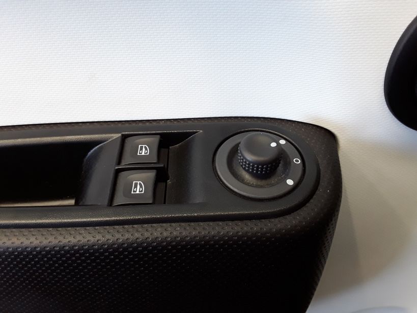 RENAULT TWINGO III 2019 - Photo n°13