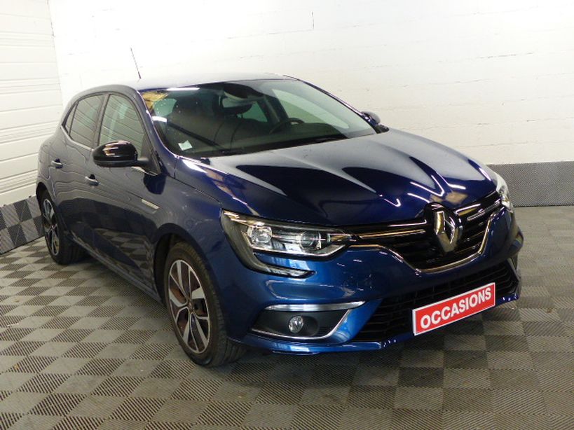 RENAULT MEGANE IV BERLINE 2019 - Photo n°3