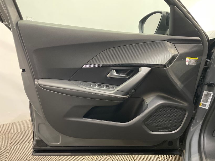 PEUGEOT 2008 2024 - Photo n°38