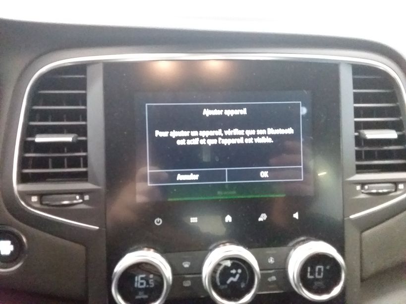 RENAULT MEGANE IV BERLINE 2022 - Photo n°30