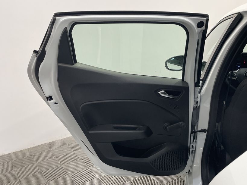 RENAULT CLIO V 2021 - Photo n°35