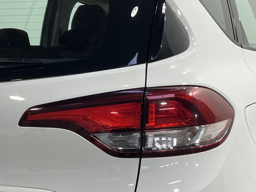 RENAULT SCENIC IV 2018 - Photo n°8
