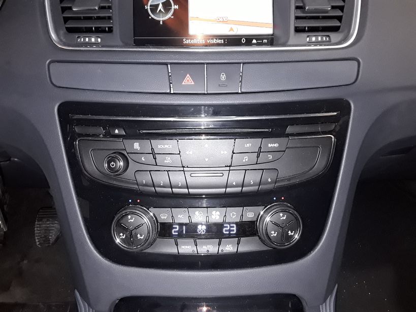 PEUGEOT 508 2013 - Photo n°14