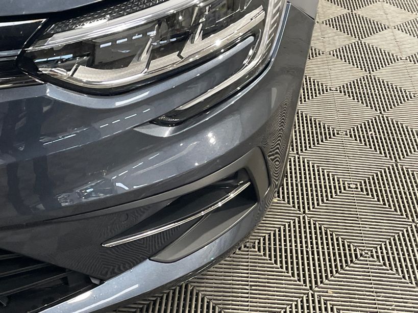 RENAULT MEGANE IV BERLINE 2023 - Photo n°5