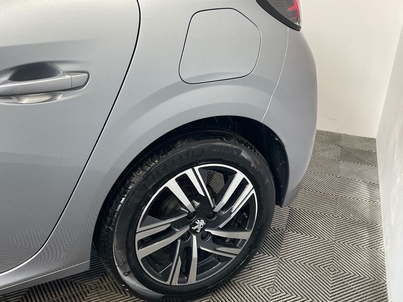 PEUGEOT 208 2023 - Photo n°11