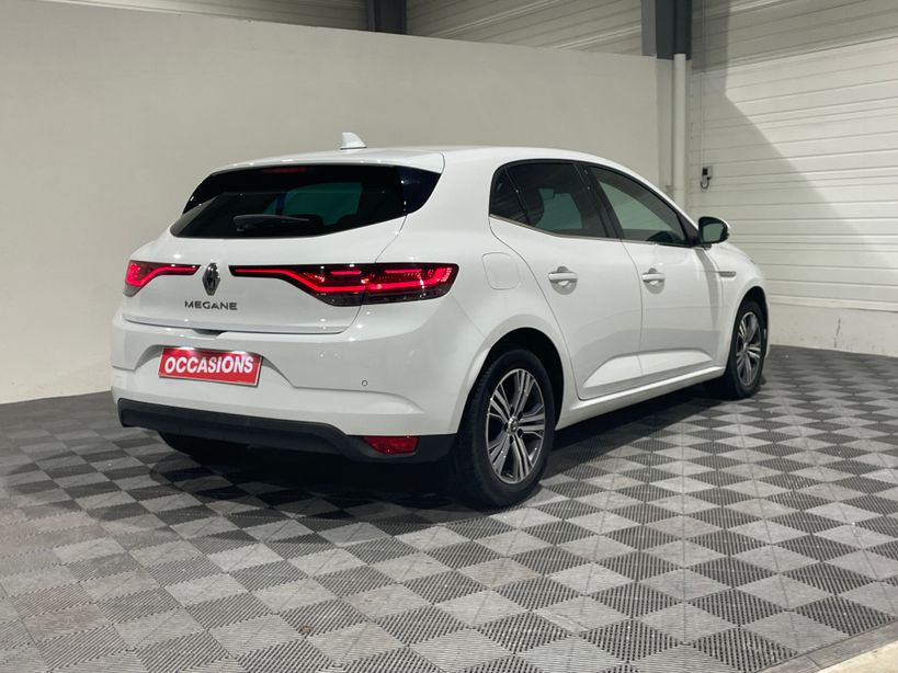 RENAULT MEGANE IV BERLINE 2022 - Photo n°5
