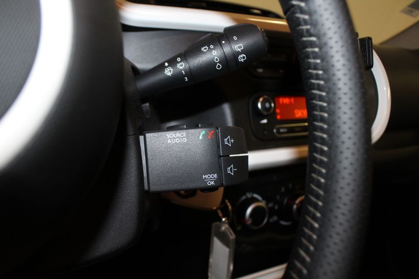 RENAULT TWINGO III 2019 - Photo n°14