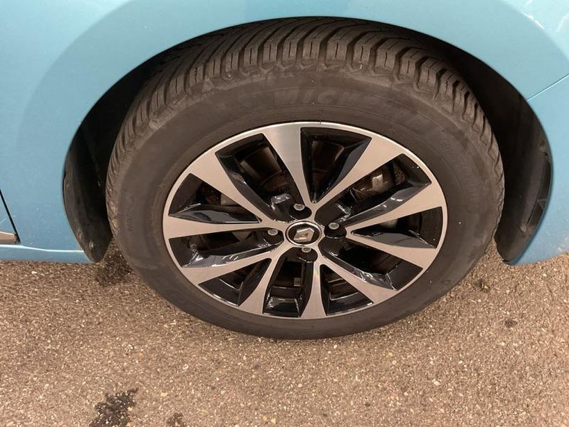 RENAULT CLIO V 2021 - Photo n°4