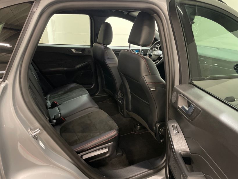 FORD KUGA 2022 - Photo n°8